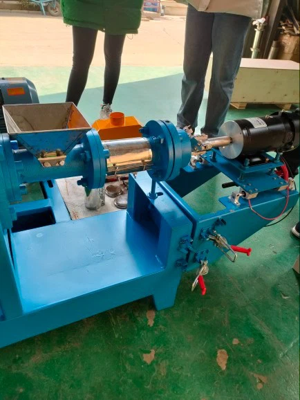 Motor Feed Extruder